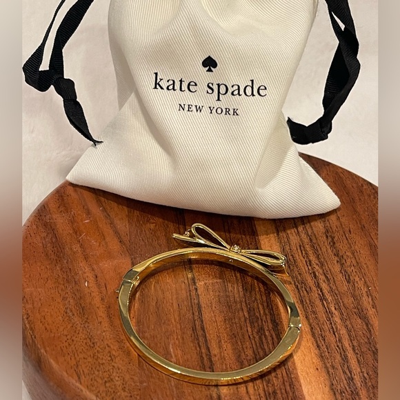 Kate Spade Gold Tone “Love Notes” Pave Crystal Bow Hinged Bangle Bracelet - Picture 3 of 4